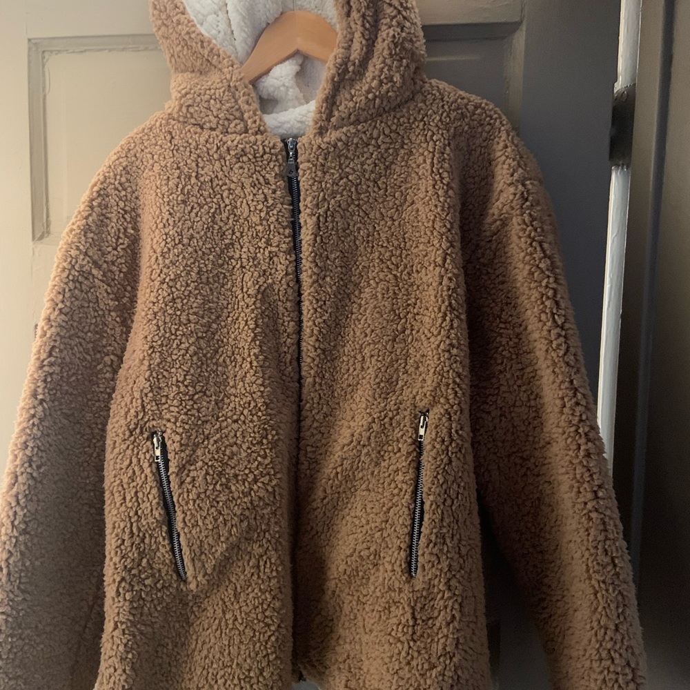 (NEW) Comfy Hooded Sweater